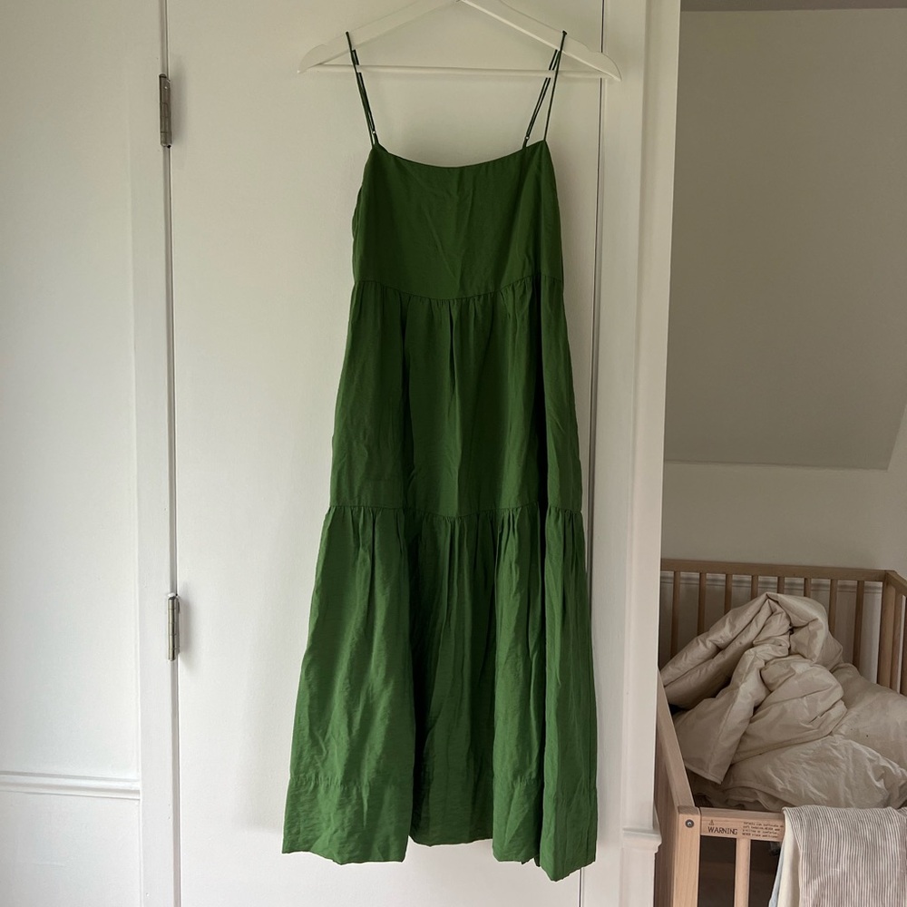 Abercrombie & Fitch Green Tiered Midi Dress